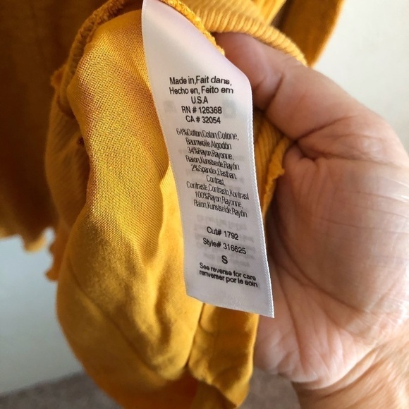 Left of Center Butter Yellow Asymmetrical Long Sleeve Top - Picture 6 of 10